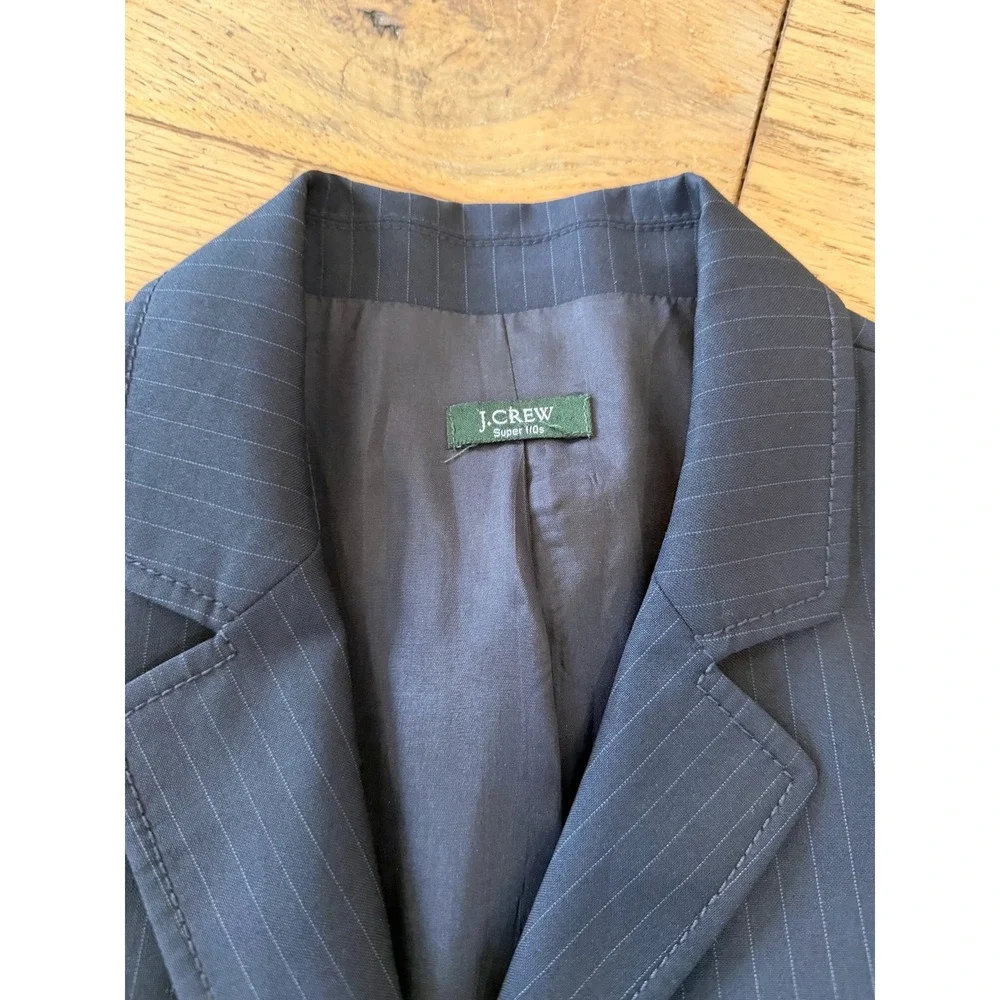 J.Crew Super 110s Wool Navy Pinstripe Blazer Jacket with Crest Undercollar (412)